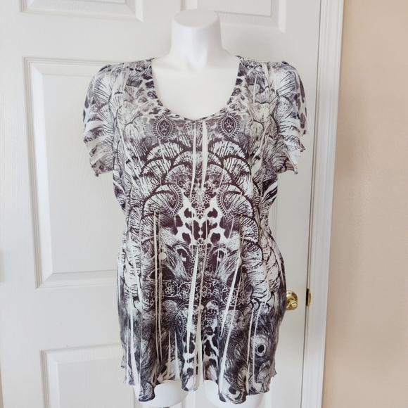 Apt. 9 Tops - Apt 9 abstract peacock feather print top 2X